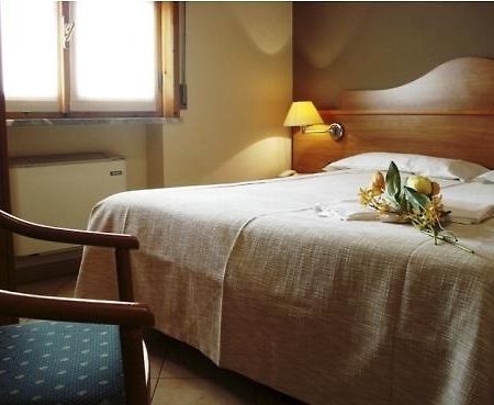 Hotel Trattoria Contini Sorbolo Pokój zdjęcie